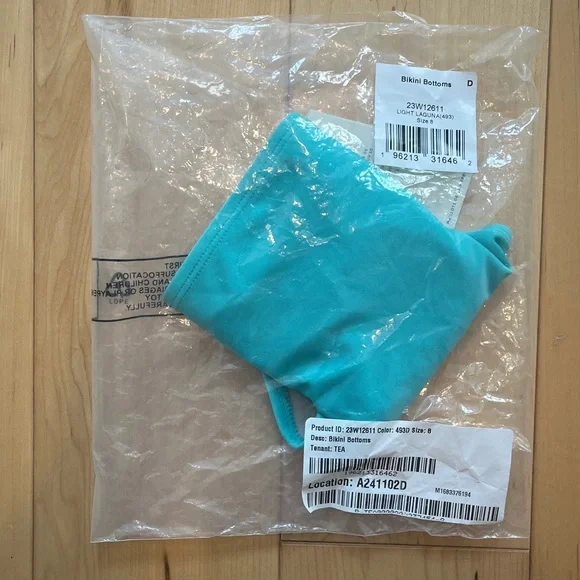 Tea Collection Rashguard and Bikini Bottoms Set - Picture 11 of 14